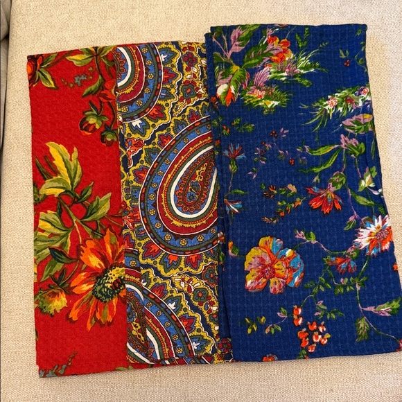 April Cornell Other - April Cornell Vibrant Floral and Paisley Kitchen Rags
